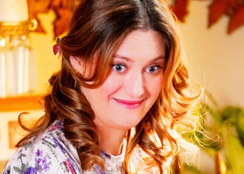 First Look At Mary’s Post-Young Sheldon Return Revealed In Georgie & Mandy’s First Marriage Set Photo – HOT NEWS